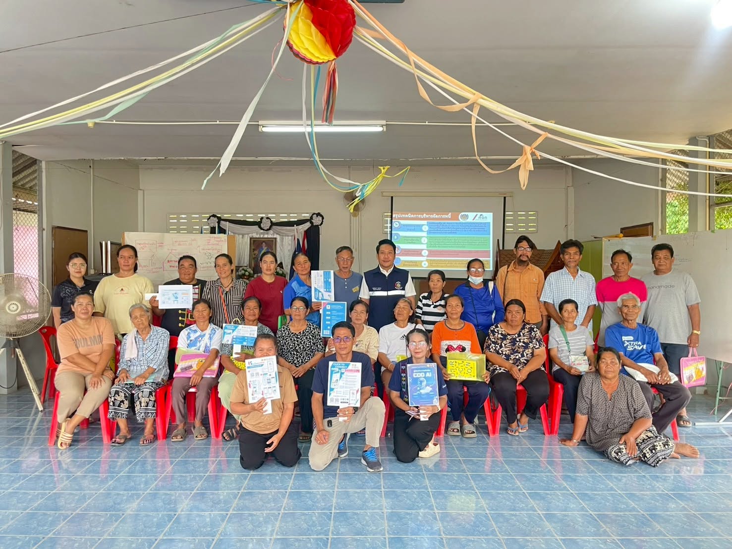 สพอ. ปางศิลาทอง ประชาสัมพันธ์การดาวน์โหลด และการใช้งานแพลตฟอร์มบริการดิจิทัล Click ชุมชน